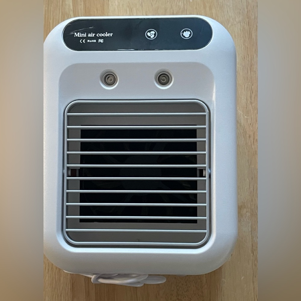 Compact Mini Small Cold Air Humidifier